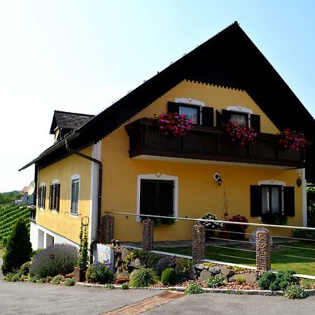 Gastehaus Friedrich Apartment Klöch Exterior foto